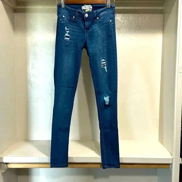 Jeans - Picture 1 of 6